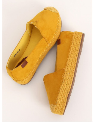 Žlté plátené topánky